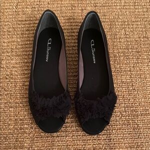 CL by Laundry Women's Black Floral Peep Toe Flats 6.5